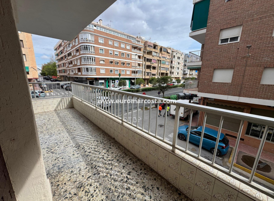Sale - Apartment / flat - Torrevieja - TORREVIEJA