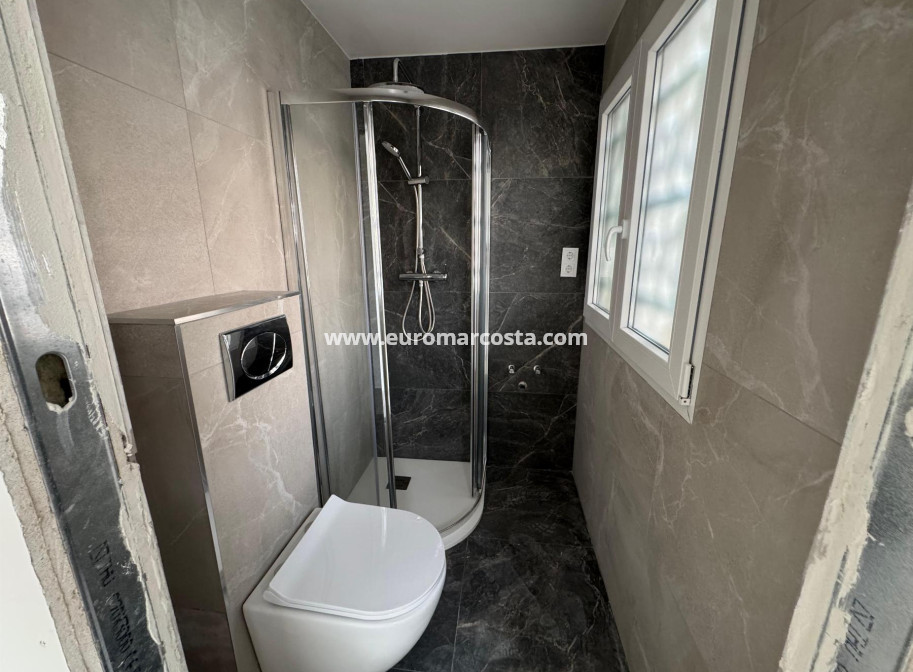Sale - Apartment / flat - Torrevieja - TORREVIEJA
