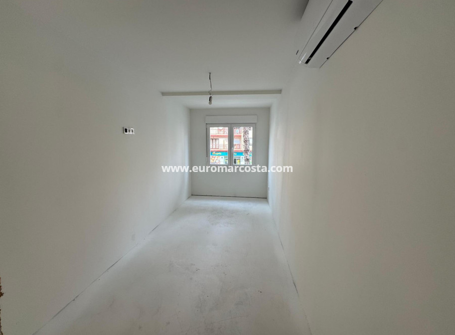 Sale - Apartment / flat - Torrevieja - TORREVIEJA