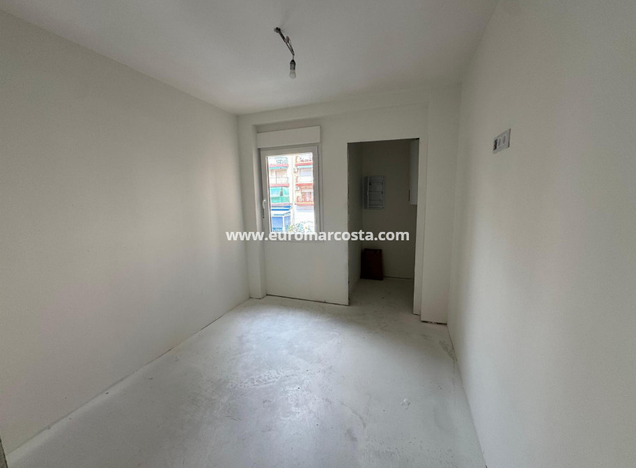 Sale - Apartment / flat - Torrevieja - TORREVIEJA