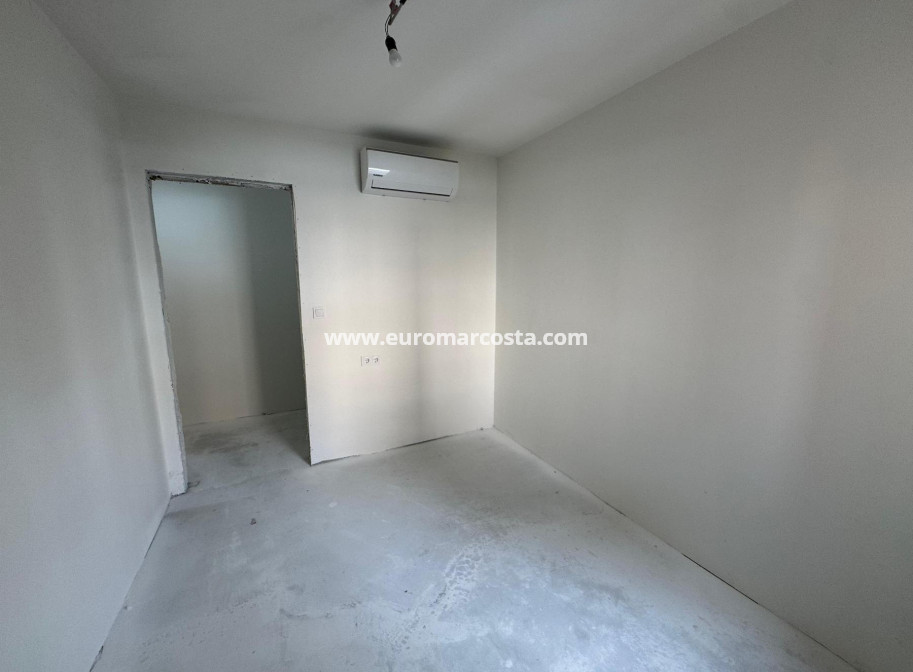Sale - Apartment / flat - Torrevieja - TORREVIEJA