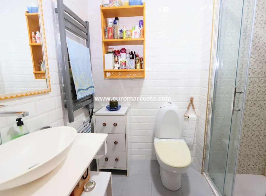 Sale - Apartment / flat - Torrevieja - Playa Flamenca