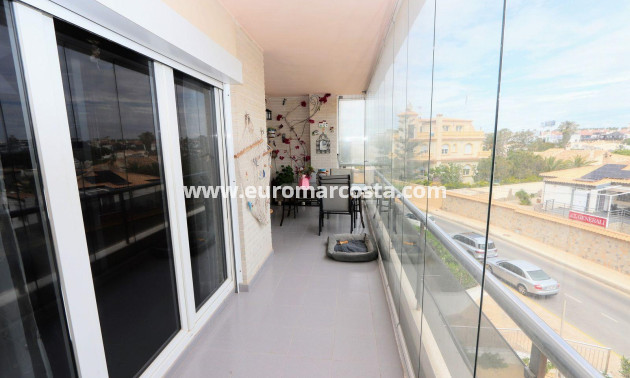 Sale - Apartment / flat - Torrevieja - Playa Flamenca