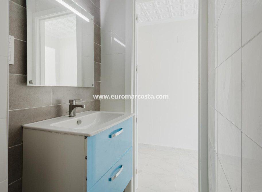 Objekte zum Wiederverkauf - Penthouse - Torrevieja - TORREVIEJA
