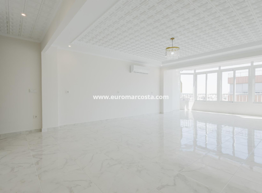 Objekte zum Wiederverkauf - Penthouse - Torrevieja - TORREVIEJA