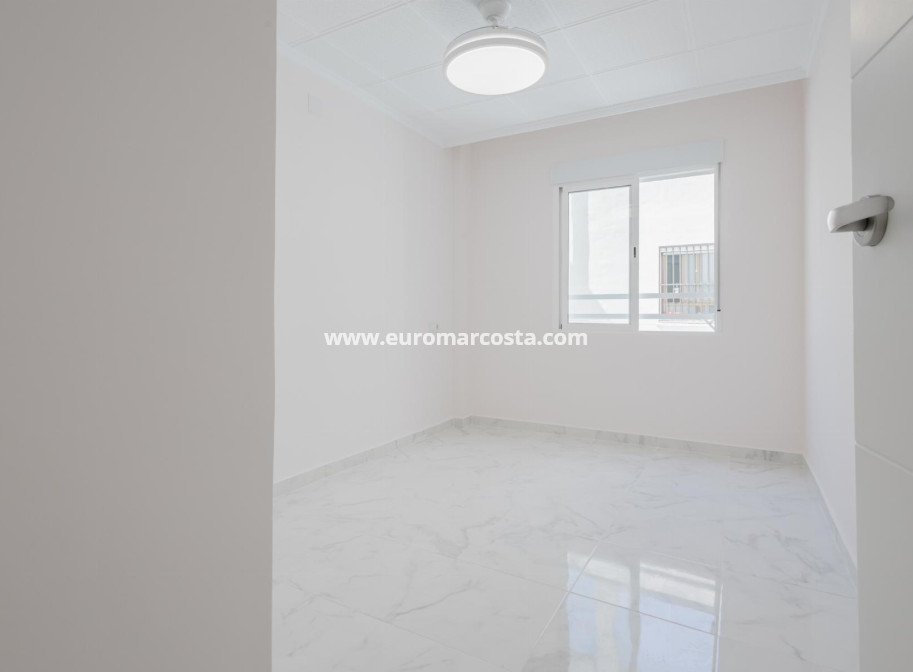 Objekte zum Wiederverkauf - Penthouse - Torrevieja - TORREVIEJA