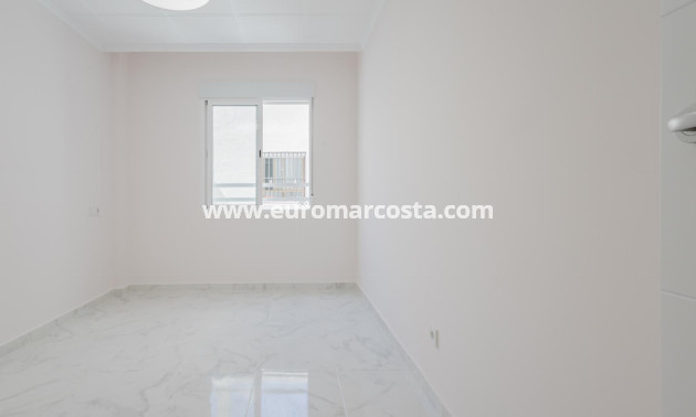 Objekte zum Wiederverkauf - Penthouse - Torrevieja - TORREVIEJA