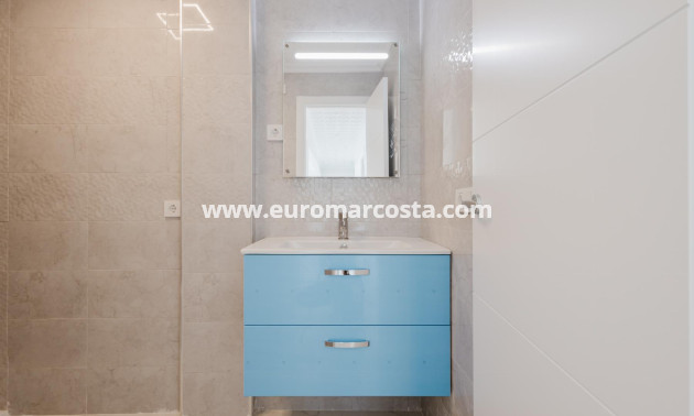 Objekte zum Wiederverkauf - Penthouse - Torrevieja - TORREVIEJA