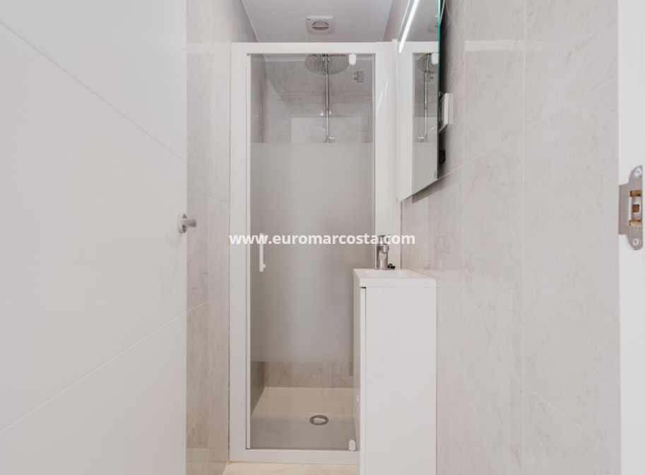 Objekte zum Wiederverkauf - Penthouse - Torrevieja - TORREVIEJA