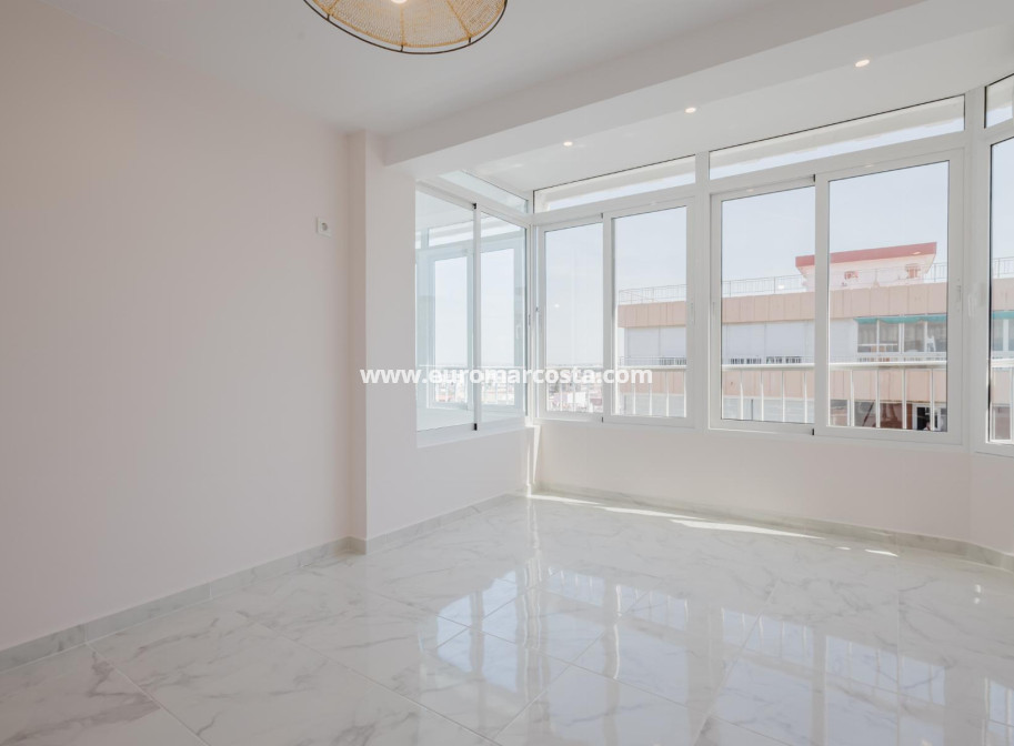 Objekte zum Wiederverkauf - Penthouse - Torrevieja - TORREVIEJA
