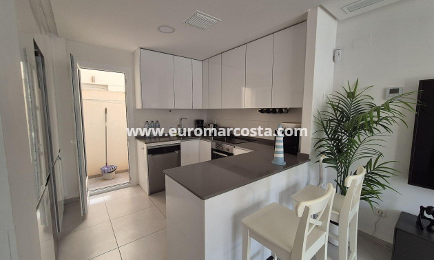 Sale - Townhouse - Torrevieja - Aguas Nuevas