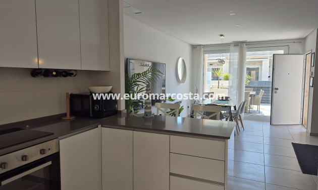 Sale - Townhouse - Torrevieja - Aguas Nuevas