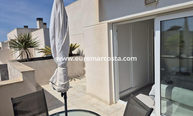 Sale - Townhouse - Torrevieja - Aguas Nuevas