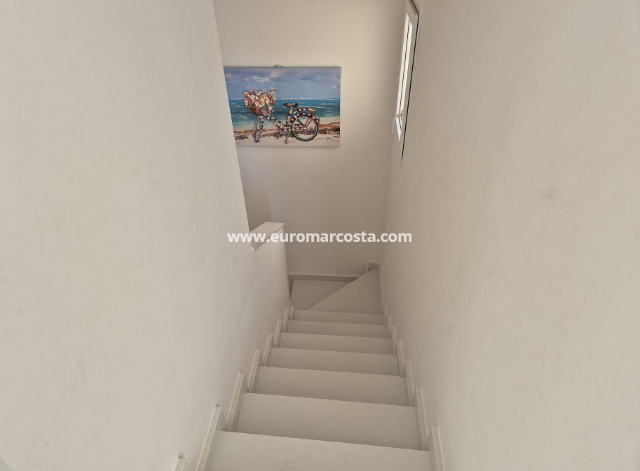Sale - Townhouse - Torrevieja - Aguas Nuevas