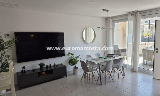 Sale - Townhouse - Torrevieja - Aguas Nuevas