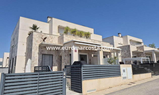 Sale - Townhouse - Torrevieja - Aguas Nuevas