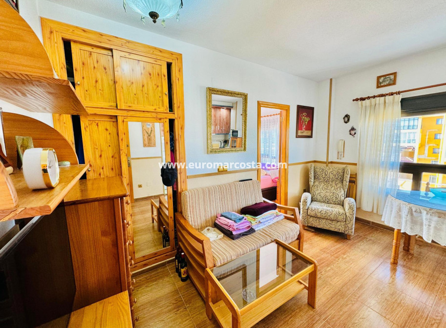 Venta - Apartamento / piso - Torrevieja - PLAYA DE LA MATA