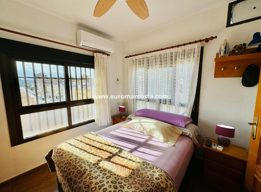 Venta - Apartamento / piso - Torrevieja - PLAYA DE LA MATA