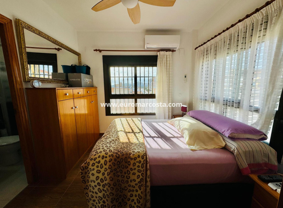 Venta - Apartamento / piso - Torrevieja - PLAYA DE LA MATA