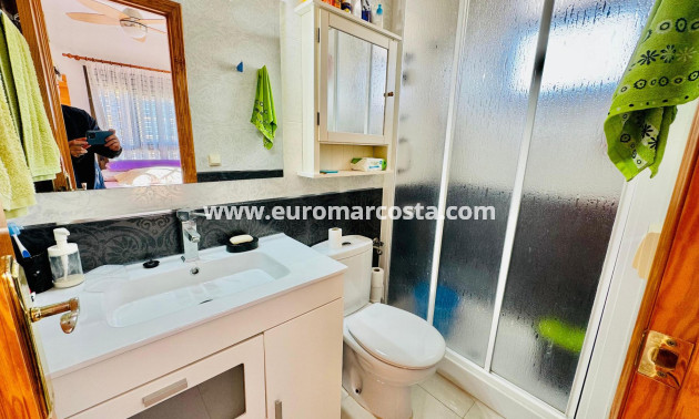 Venta - Apartamento / piso - Torrevieja - PLAYA DE LA MATA