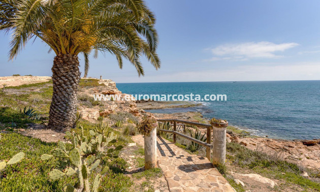 Venta - Apartamento / piso - Torrevieja - PLAYA DE LA MATA