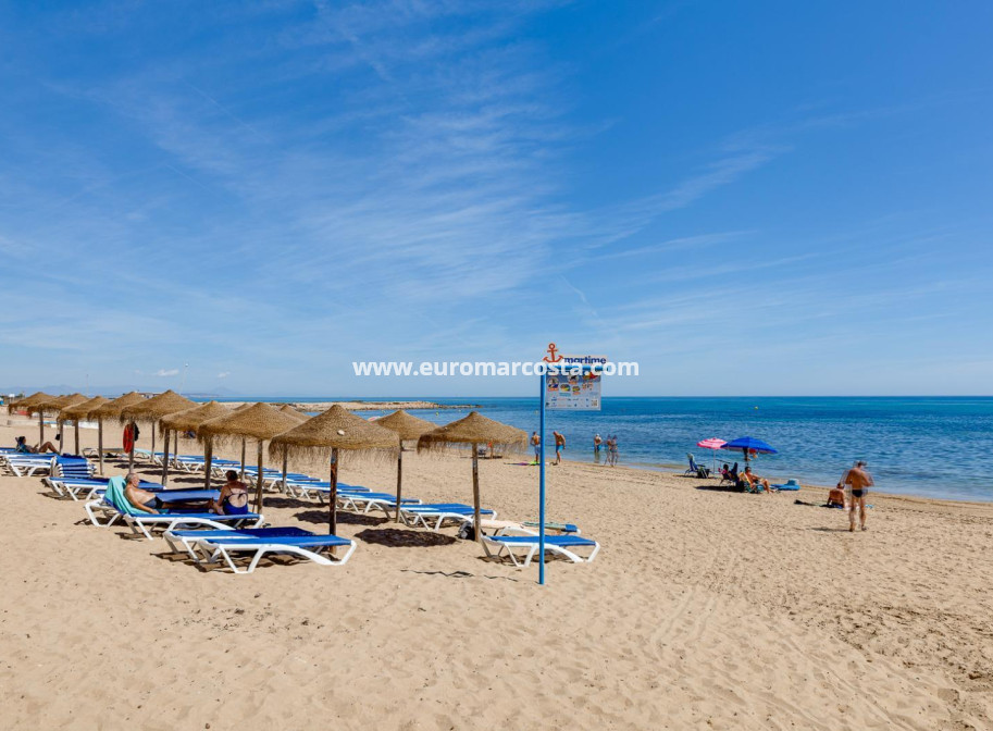 Venta - Apartamento / piso - Torrevieja - PLAYA DE LA MATA