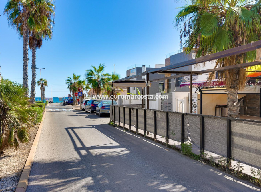 Venta - Apartamento / piso - Torrevieja - PLAYA DE LA MATA