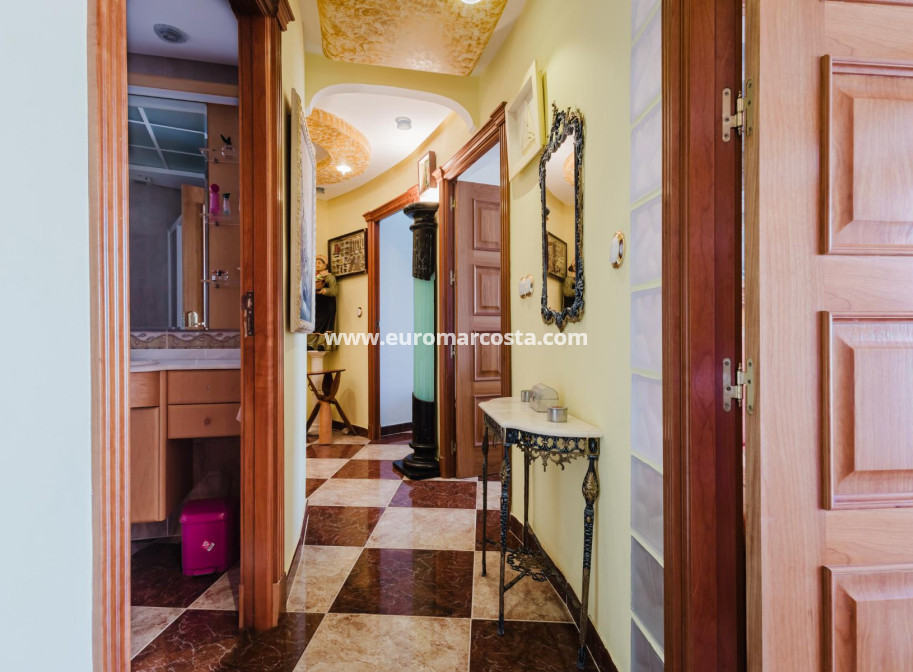 Venta - Apartamento / piso - Torrevieja - TORREVIEJA
