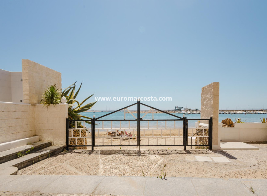 Venta - Apartamento / piso - Torrevieja - TORREVIEJA