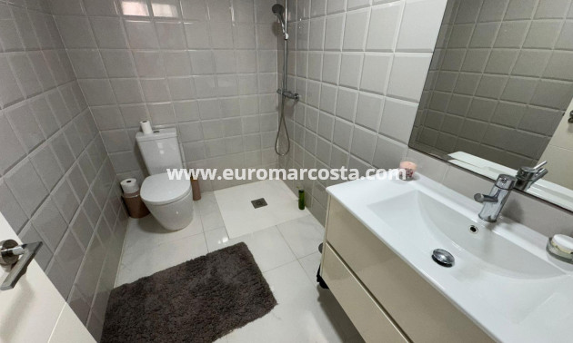Sale - Chalet - Orihuela Costa