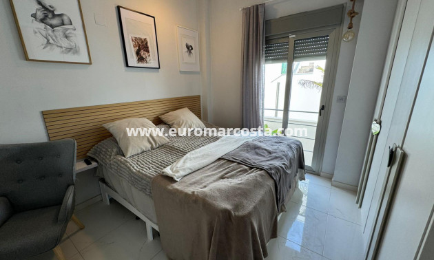 Sale - Chalet - Orihuela Costa