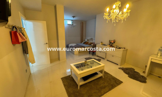 Sale - Chalet - Orihuela Costa