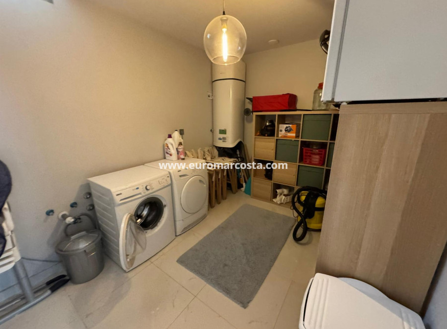 Sale - Chalet - Orihuela Costa