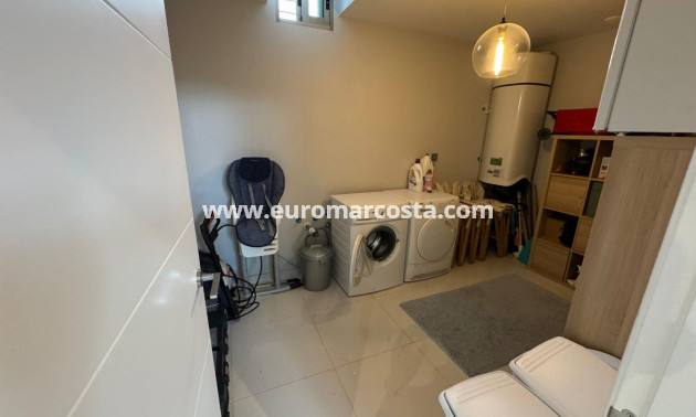 Sale - Chalet - Orihuela Costa