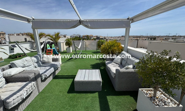 Sale - Chalet - Orihuela Costa