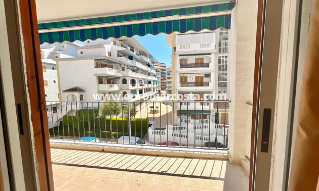 Sale - Apartment / flat - Torrevieja - La Mata