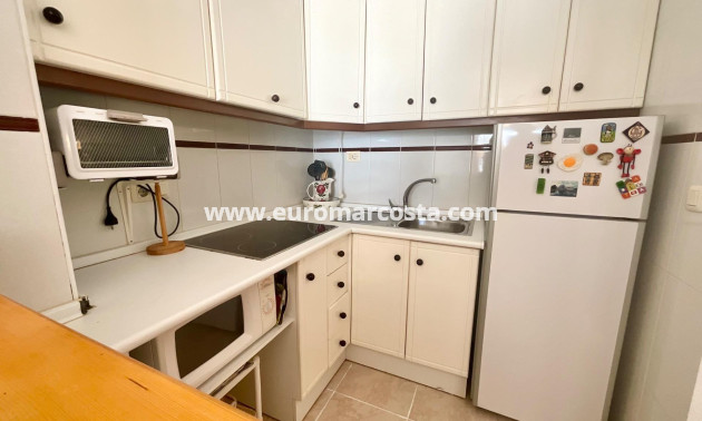 Sale - Apartment / flat - Torrevieja - La Mata