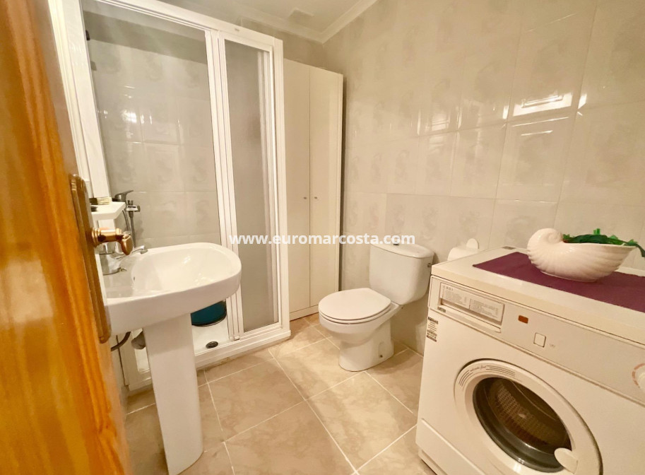 Sale - Apartment / flat - Torrevieja - La Mata