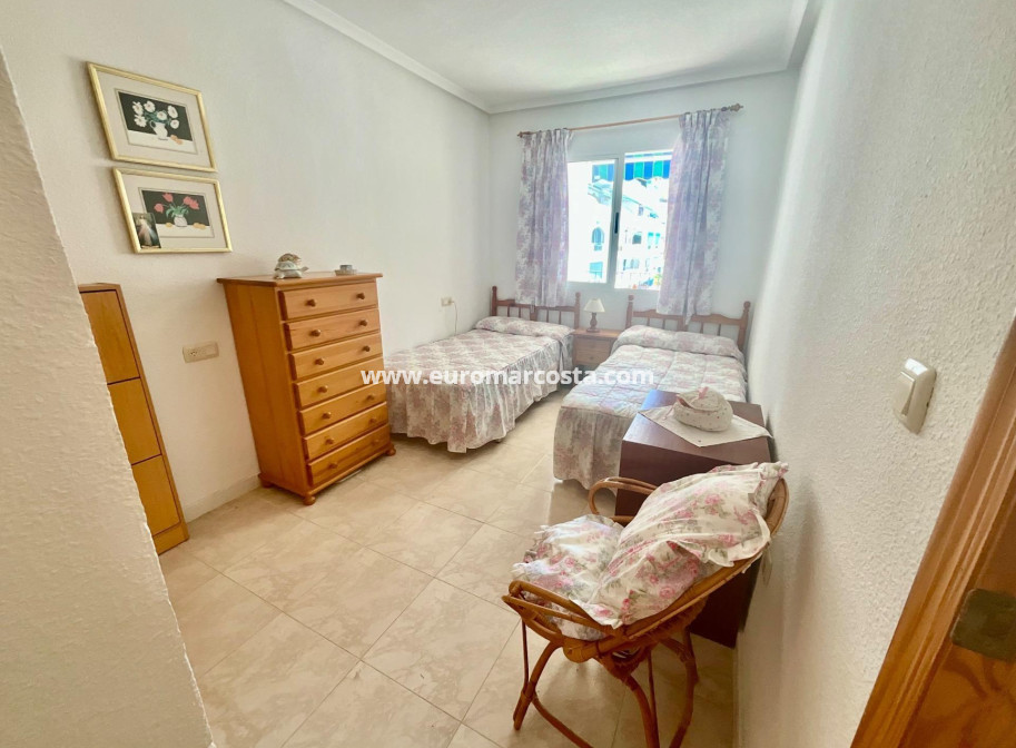 Sale - Apartment / flat - Torrevieja - La Mata
