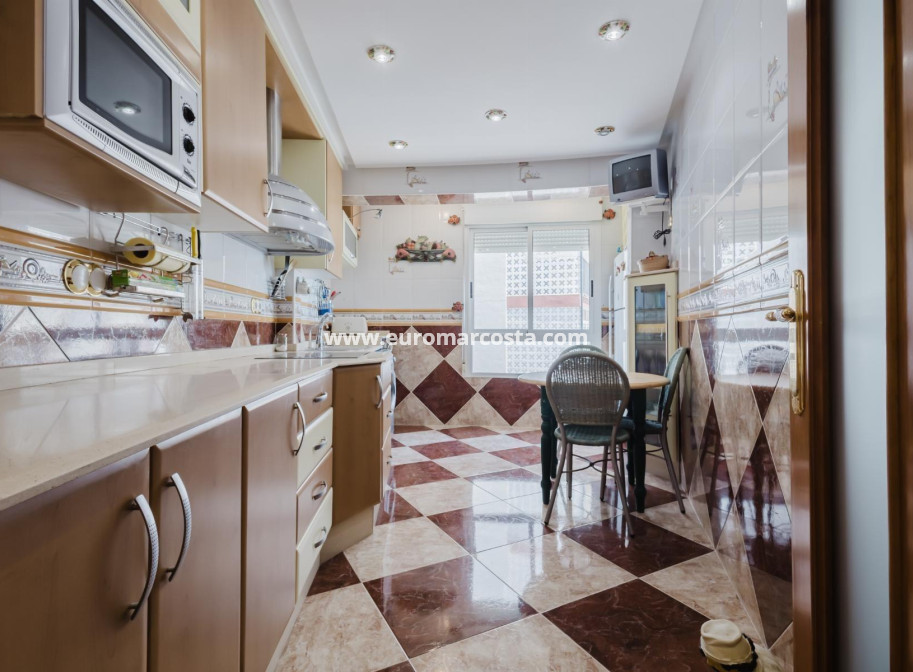 Objekte zum Wiederverkauf - Wohnung - Torrevieja - TORREVIEJA