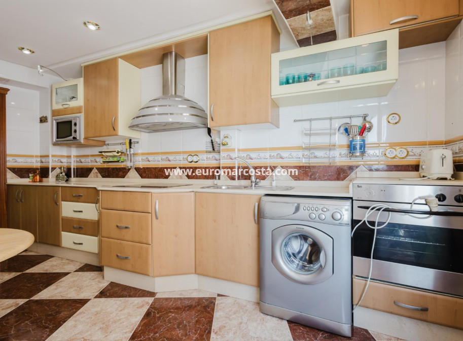 Objekte zum Wiederverkauf - Wohnung - Torrevieja - TORREVIEJA