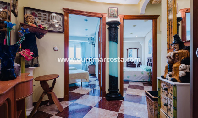 Objekte zum Wiederverkauf - Wohnung - Torrevieja - TORREVIEJA
