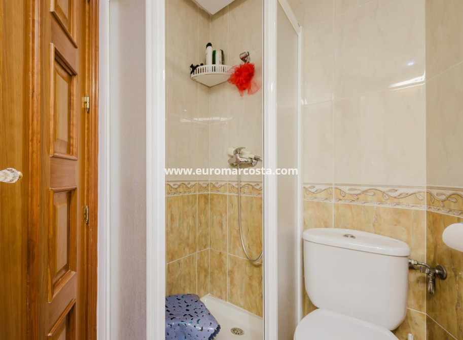 Objekte zum Wiederverkauf - Wohnung - Torrevieja - TORREVIEJA