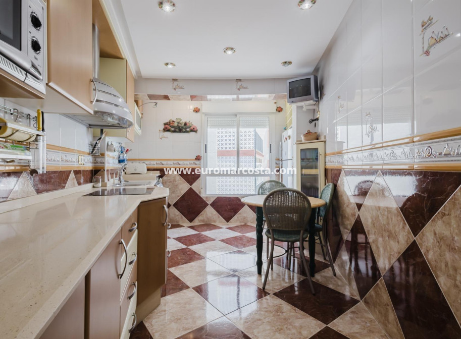 Objekte zum Wiederverkauf - Wohnung - Torrevieja - TORREVIEJA