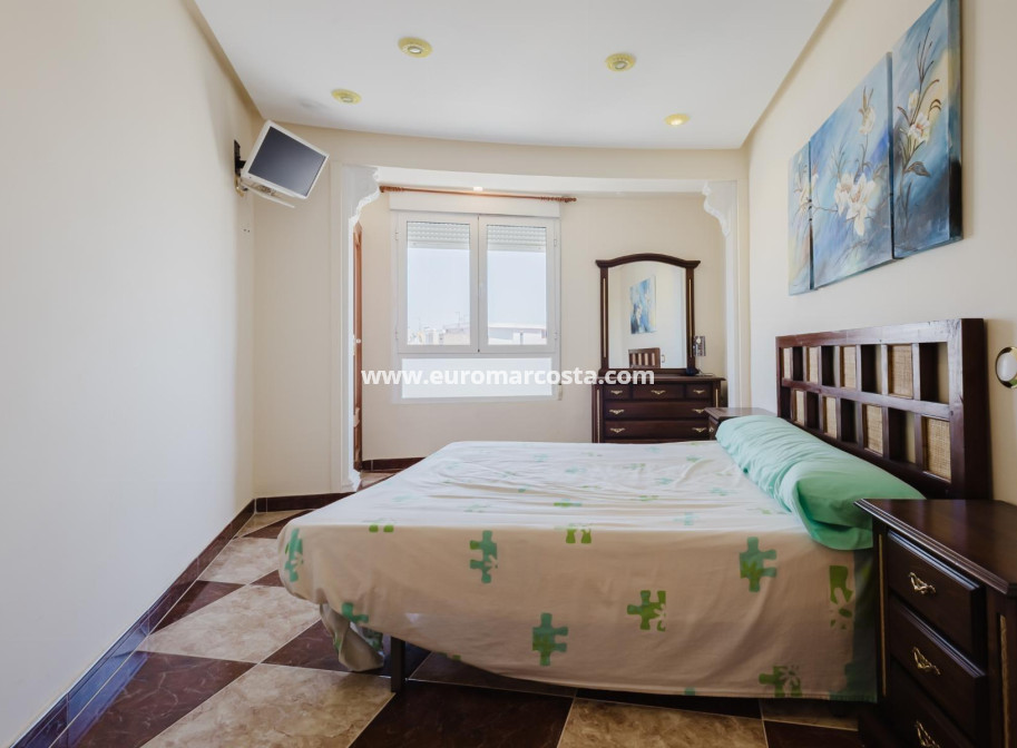 Objekte zum Wiederverkauf - Wohnung - Torrevieja - TORREVIEJA