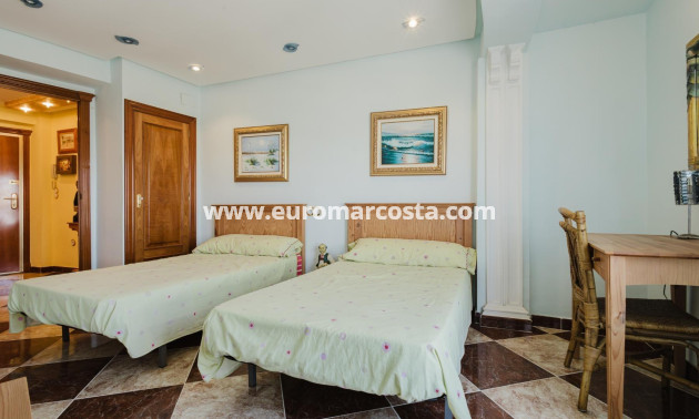 Objekte zum Wiederverkauf - Wohnung - Torrevieja - TORREVIEJA