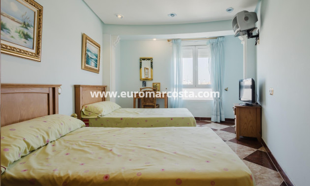 Objekte zum Wiederverkauf - Wohnung - Torrevieja - TORREVIEJA