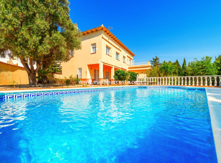 Objekte zum Wiederverkauf - Villa freitstehend - Torrevieja - La Mata