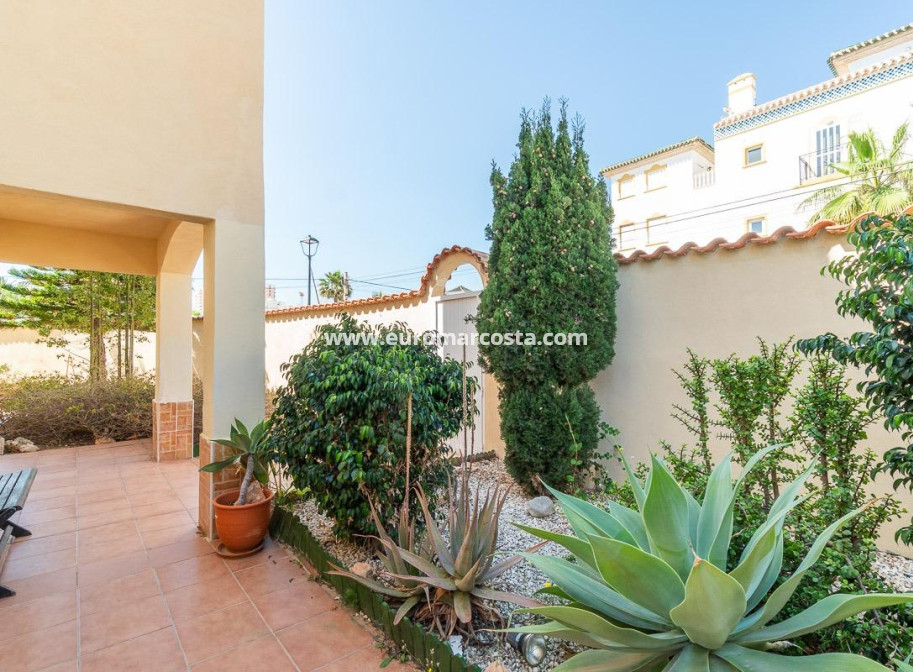 Objekte zum Wiederverkauf - Villa freitstehend - Torrevieja - La Mata