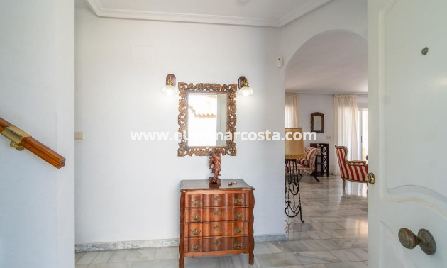 Objekte zum Wiederverkauf - Villa freitstehend - Torrevieja - La Mata